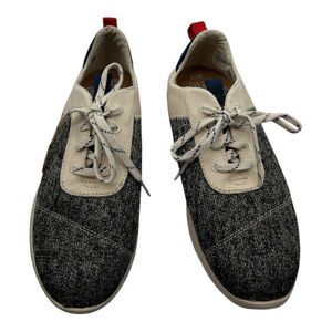 Tom’s color block lace up sneakers size 7.5
